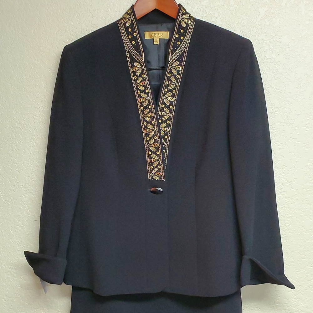 Kasper 3 piece skirt suit
